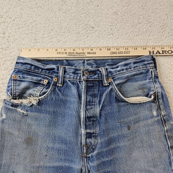 Vtg Levi's 501 Jeans Men's 32x32 Light Wash Button Fly Copper Rivets Batwing 90s - Picture 7 of 16